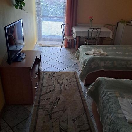 Hotelik Warmia -Pensjonat, Hostel リジバルク・バルミンスキ エクステリア 写真